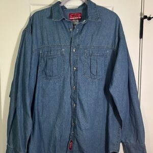 Vintage Marlboro 100% Cotton Blue Jean Button up Mens long Sleeve Shirt Size XL.